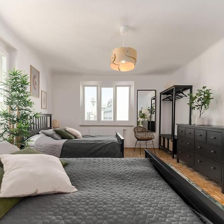 King Bed Home, 3 Bed Rooms, Perfect For Long Term Stay Bécs Kültér fotó