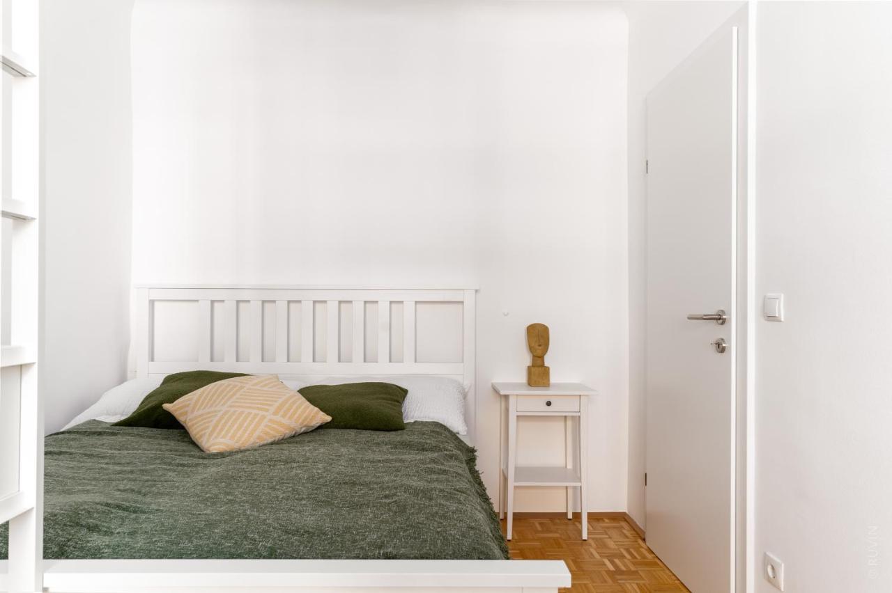 King Bed Home, 3 Bed Rooms, Perfect For Long Term Stay Bécs Kültér fotó